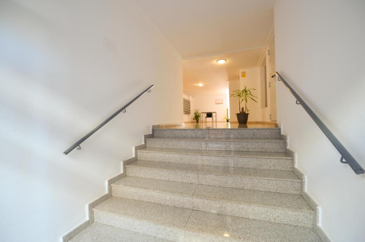 Schoene Wohnung Mit Pool , Wi-Fi Und Privat Garage ตอร์เรเวียคา ภายนอก รูปภาพ